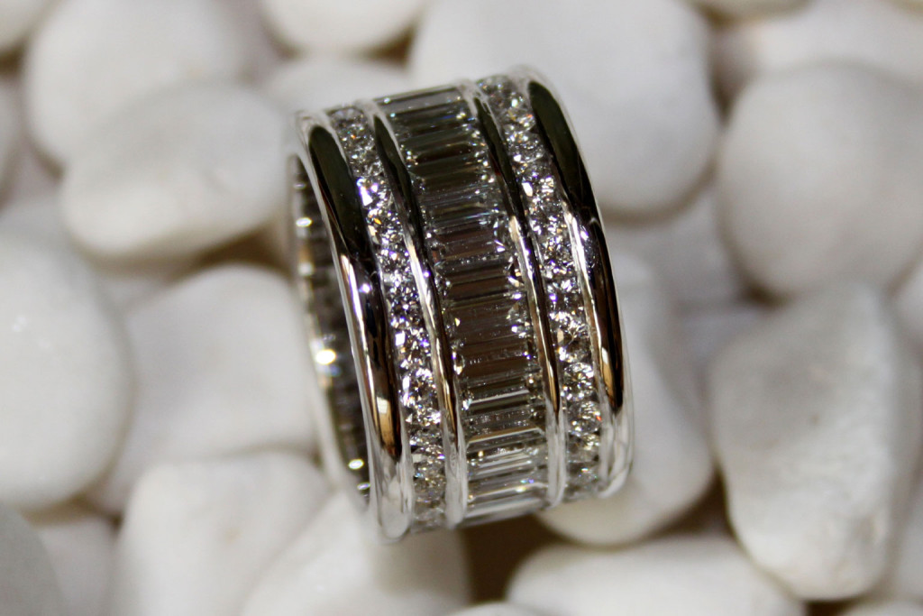 anillo de compromiso personalizado