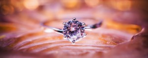 anillos de compromiso con circonitas