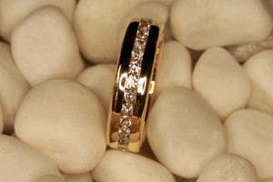 anillo de compromiso de oro